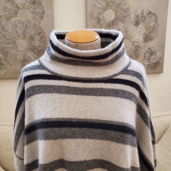 Nordstrom Signature Stripe Turtleneck Sweater XL - Picture 5 of 13